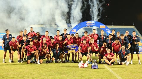  Thắng HAGL, Ninh Bình lần đầu lên ngôi vô địch